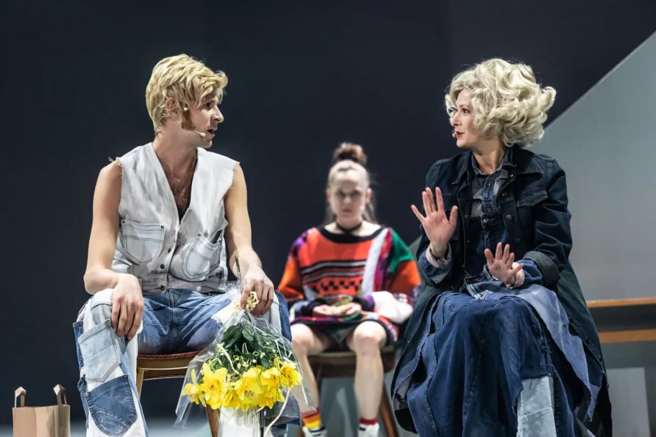 Bowie w Warszawie spektakl – emocjonująca opowieść o miłości i zbrodni Bowie w Warszawie spektakl – emocjonująca opowieść o miłości i zbrodni