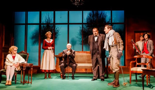 Klasyka w Teatrze Telewizji: Najważniejsze adaptacje i ich historia Klasyka w Teatrze Telewizji: Najważniejsze adaptacje i ich historia