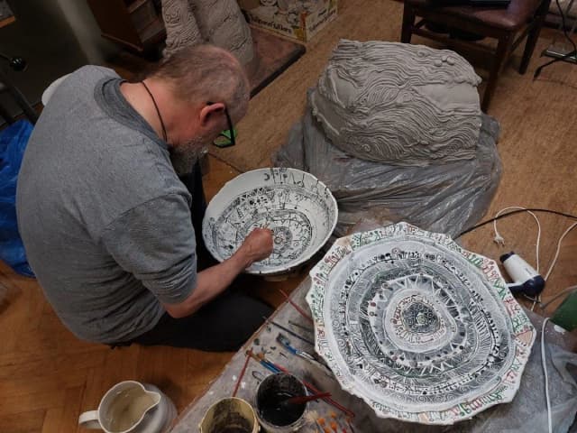 Pracownia rzeźby w Polsce: Odkryj wyjątkowe usługi i warsztaty Pracownia rzeźby w Polsce: Odkryj wyjątkowe usługi i warsztaty