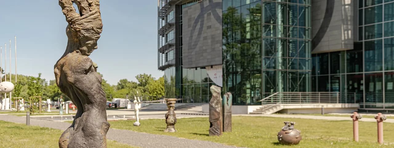 Najlepsze galerie rzeźby w Polsce: odkryj fascynujące wystawy Najlepsze galerie rzeźby w Polsce: odkryj fascynujące wystawy