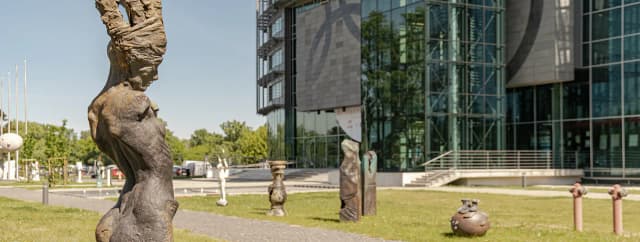 Najlepsze galerie rzeźby w Polsce: odkryj fascynujące wystawy Najlepsze galerie rzeźby w Polsce: odkryj fascynujące wystawy