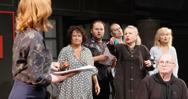 Och teatr wspólnota mieszkaniowa - poznaj obsadę i tematy spektaklu Och teatr wspólnota mieszkaniowa - poznaj obsadę i tematy spektaklu