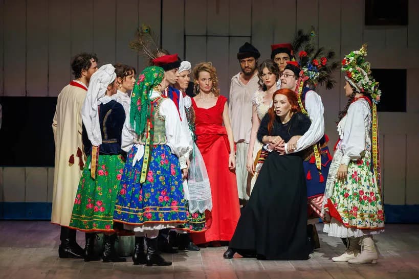 Wesele w Starym Teatrze: Odkryj emocje i tajemnice spektaklu Wesele w Starym Teatrze: Odkryj emocje i tajemnice spektaklu