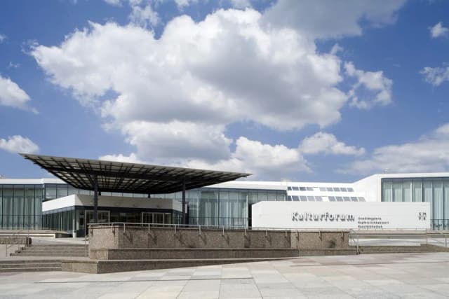 Muzeum sztuki nowoczesnej Berlin – odkryj fascynujące wystawy i historie Muzeum sztuki nowoczesnej Berlin – odkryj fascynujące wystawy i historie