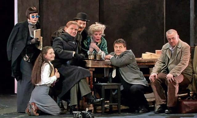 Wujaszek Wania w Teatrze Ludowym - emocjonalna adaptacja klasyki Wujaszek Wania w Teatrze Ludowym - emocjonalna adaptacja klasyki