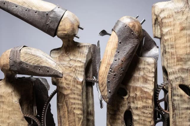 Rodzaje rzeźby: Odkryj różnorodność form, materiałów i technik Rodzaje rzeźby: Odkryj różnorodność form, materiałów i technik