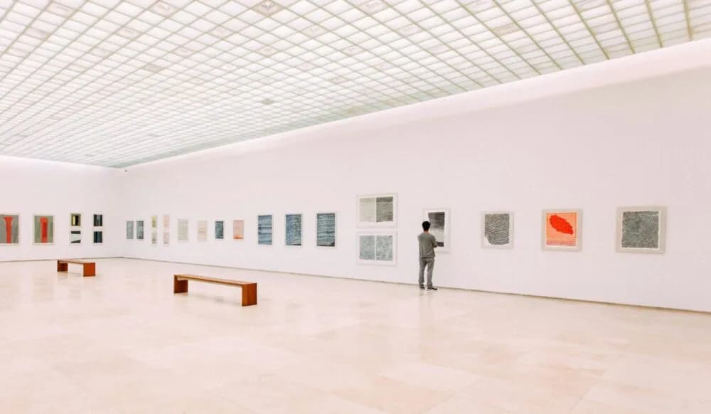 Wystawa sztuki nowoczesnej: odkryj najciekawsze wydarzenia w Polsce Wystawa sztuki nowoczesnej: odkryj najciekawsze wydarzenia w Polsce