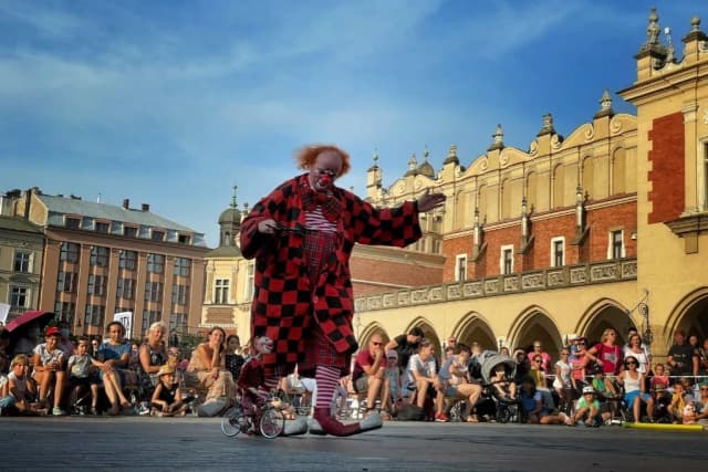 Teatr Pinezka – historia, spektakle i wyjątkowy styl ulicznego teatru Teatr Pinezka – historia, spektakle i wyjątkowy styl ulicznego teatru
