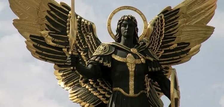 Rzeźba anioł – piękne symbole ochrony i duchowej obecności Rzeźba anioł – piękne symbole ochrony i duchowej obecności